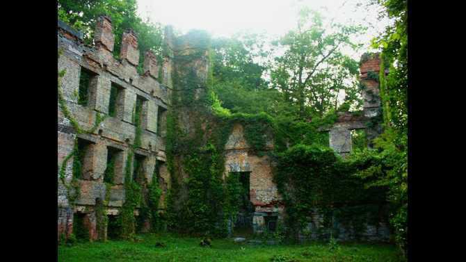 Ruins of the New Manchester Manufacturing Company Textile Factory2