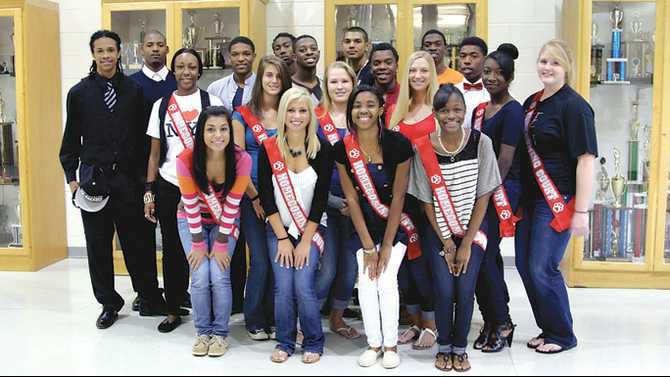 RCHS-homecoming-court-senio