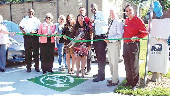 0829photoElectricchargingstation-Electric-vehicle-charging-station-1