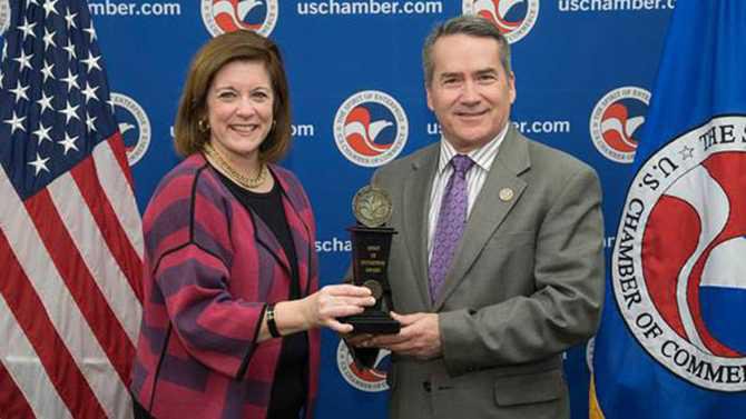 0326Hice-Spirit-award