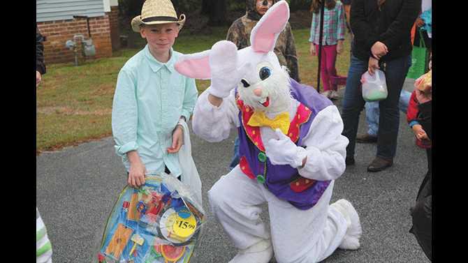 Easter--boy-and-bunny