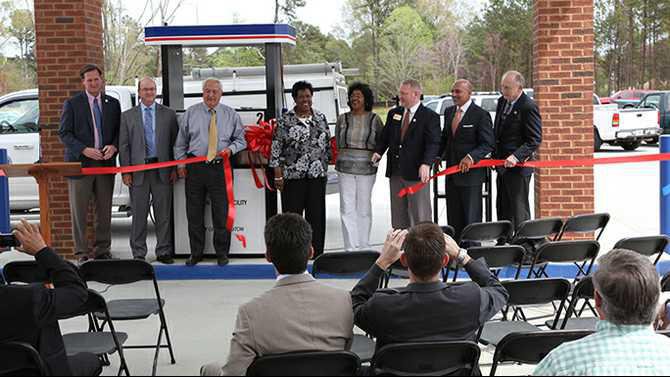 cng-ribbon-cutting