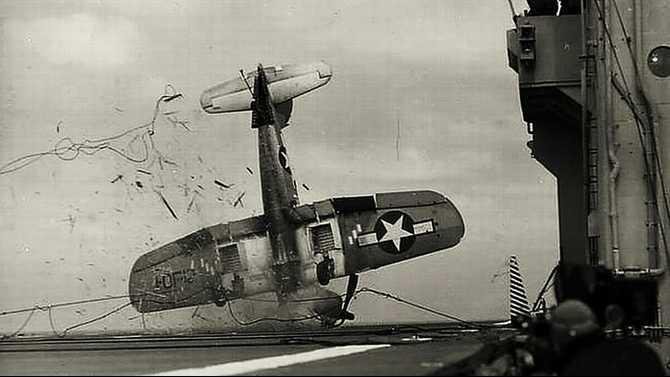 Bad-landing-for-a-Corsair