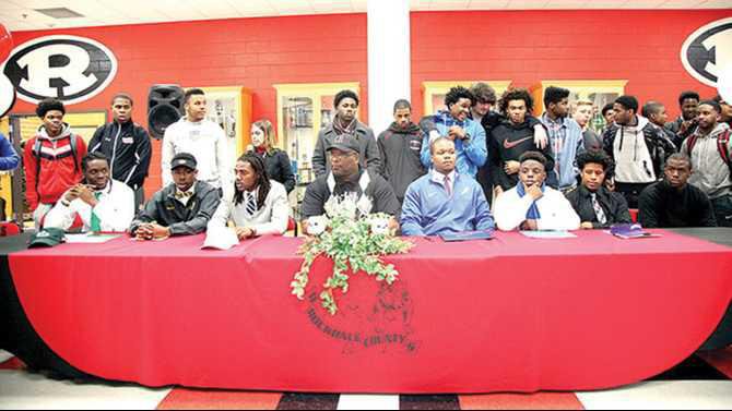 RCHS-signing-day-2015