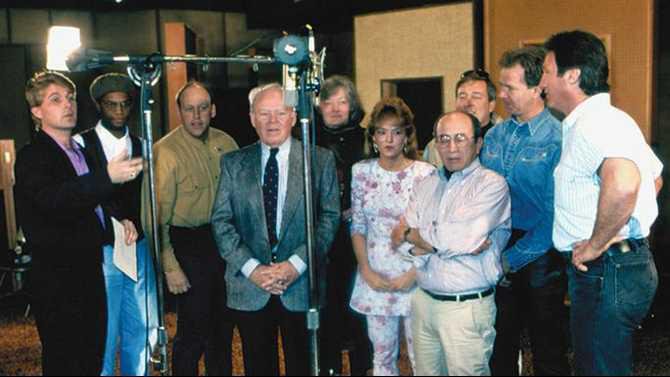 Heat cast sings ChristmasTimesACominCast1