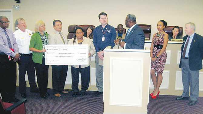 Milstead-CBDG-grant-announcement-9-17-13-IMG 9837