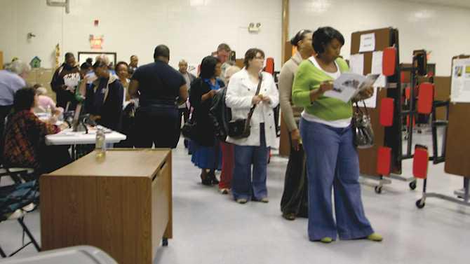 voters line up at the Olde Town precinct at PSE IMG 7351