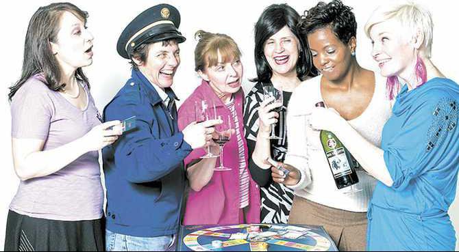 Odd-Couple-cast-L-R-Abra-ThurmondRenee-Angela-ShortMickey-Florence-UngerLorey-Cox-Josie-LawsonOlive-Madison-Lateefah-MosleySylvie-Vanessa-OutlawVera