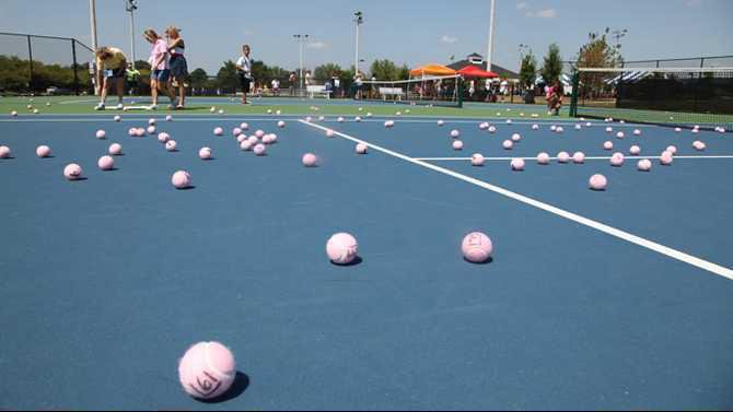 Kim Atkins tennis tourney ball drop 2011 up closeIMG 0274