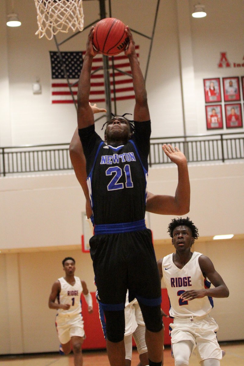 Prep Basketball Tyrease Brown S Hot Hand Helps Newton Stave Off
