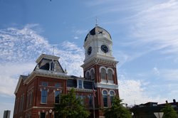 Newton County Historic Courthouse