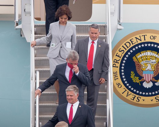 U.S. Transportation Secretary Chao, Rep. Hice leave Air Force One
