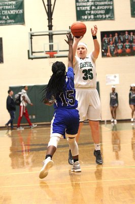 Alysee Dobbs