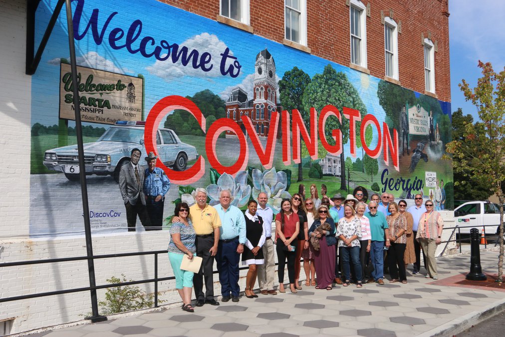 Covington officially unveils mural on Pace Street highlighting film history The Covington News