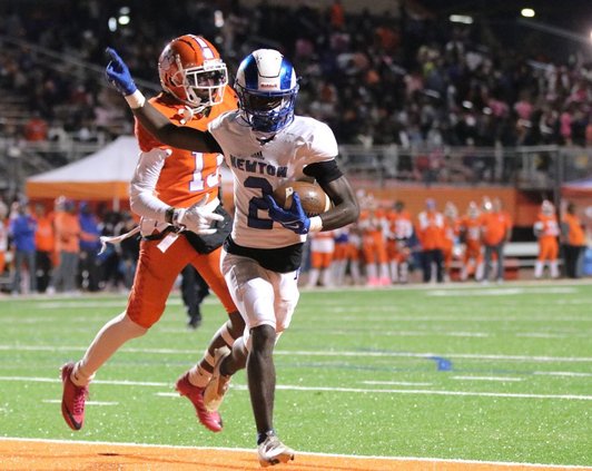 Newton Football vs Parkview