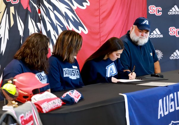 Madalyn Signing