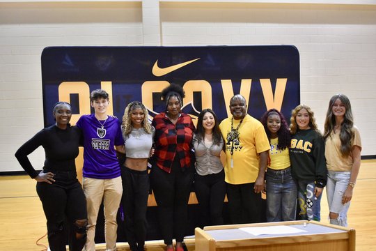 Reyes signs to play for Brewton-Parker soccer