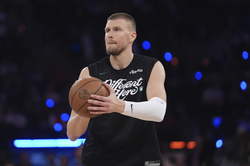 Evan Hawks Column