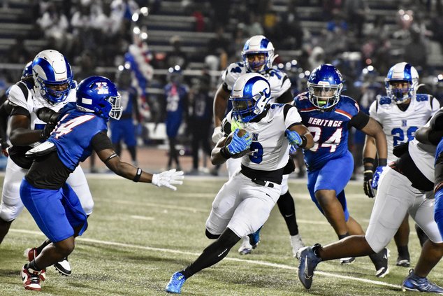 Newton @ Heritage 2025 Football Kevin Hartsfield