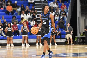 London Smith Newton Basketball Feature 2025