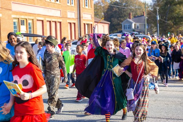 Mansfield Elementary Storybook Parade