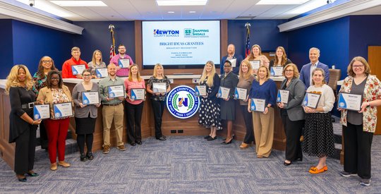 Snapping Shoals awards $15,000 in Bright Ideas grants to Newton County Schools teachers