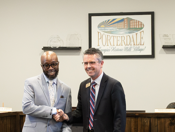 bruce carter sworn in