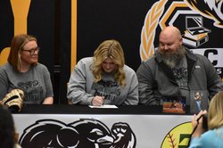 Olivia Tomberlin Alcovy Signing