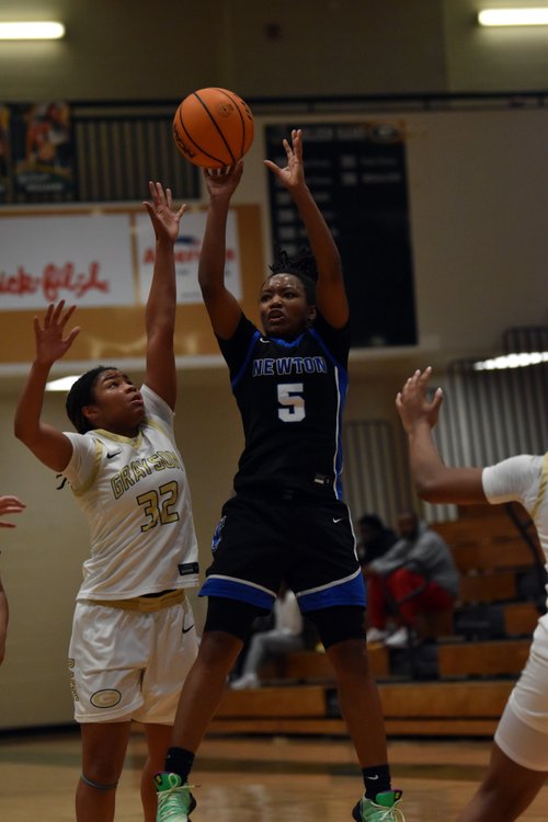 Newton @ Grayson Basketball 2.10, London Smith