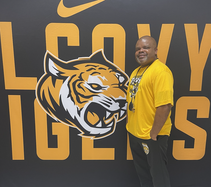 Toby Davis steps down