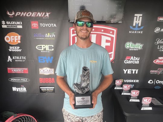 Mansfield native wins Phoenix Bass Fishing League Event