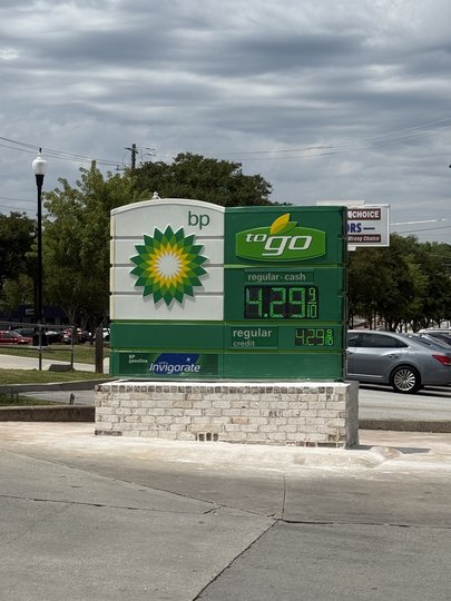 Gas prices surge to over $4 in Newton County