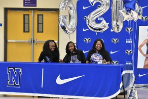 Alaysha Holsey Signing, Newton T&F