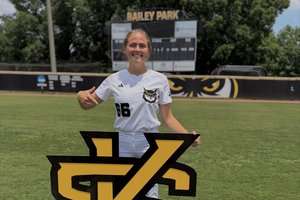 Saunchegraw Transfers to KSU